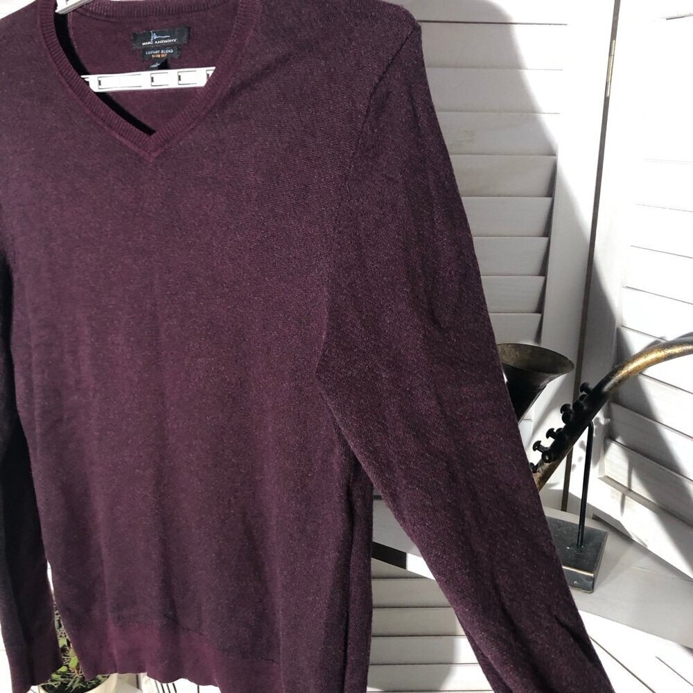 Cashmere Blend Sweater VNeck Burgundy slim fit preppy office career wear elegant - Picture 7 of 11